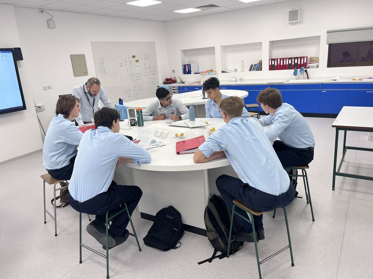 DColLearning's tweet image. Fantastic to see so many great discussions going on in @DCol_Science during Oracy Fortnight! @DCol_OracyHub @DubaiCollege