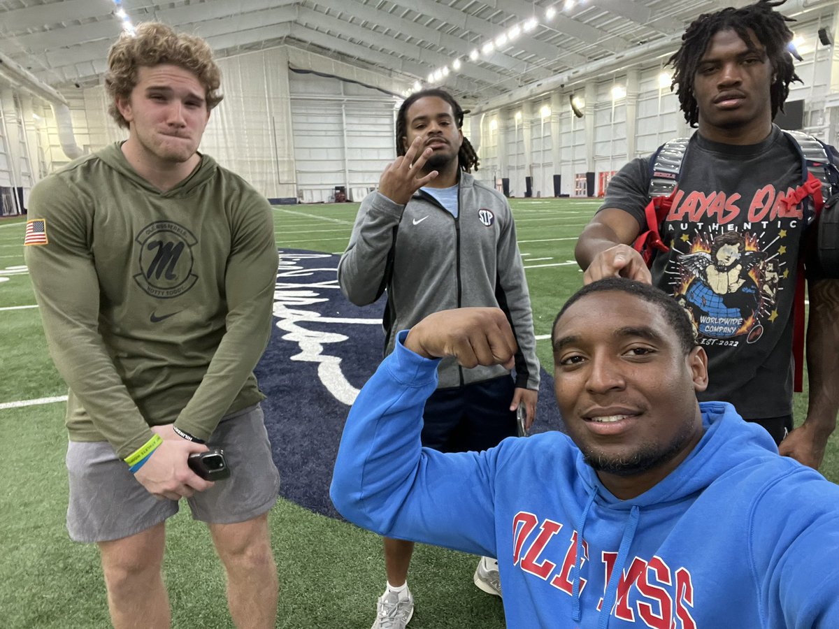 Coach Enrique Davis tweet media