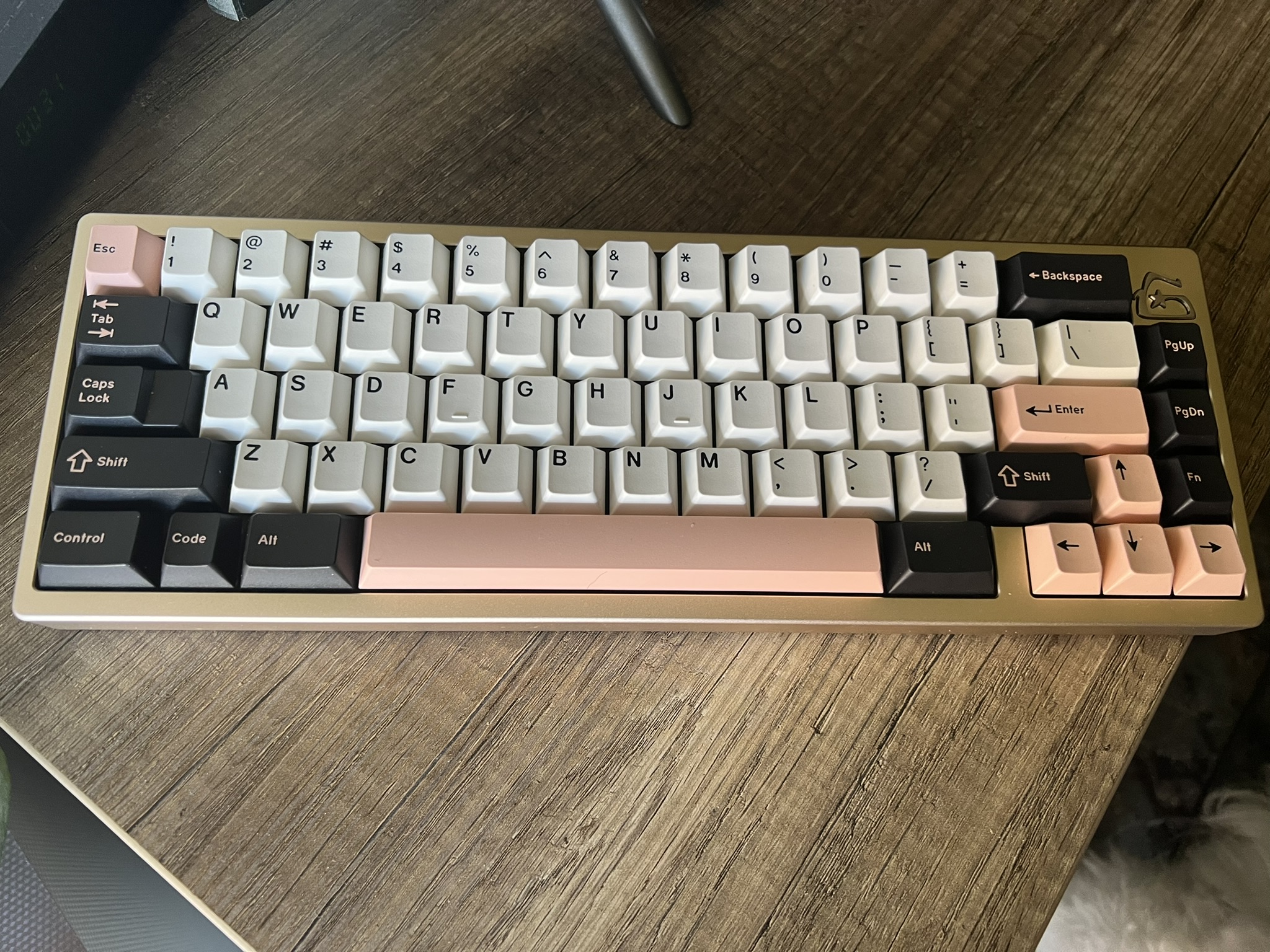 TGR GSK 910 Rose Gold 新品 自作キーボード