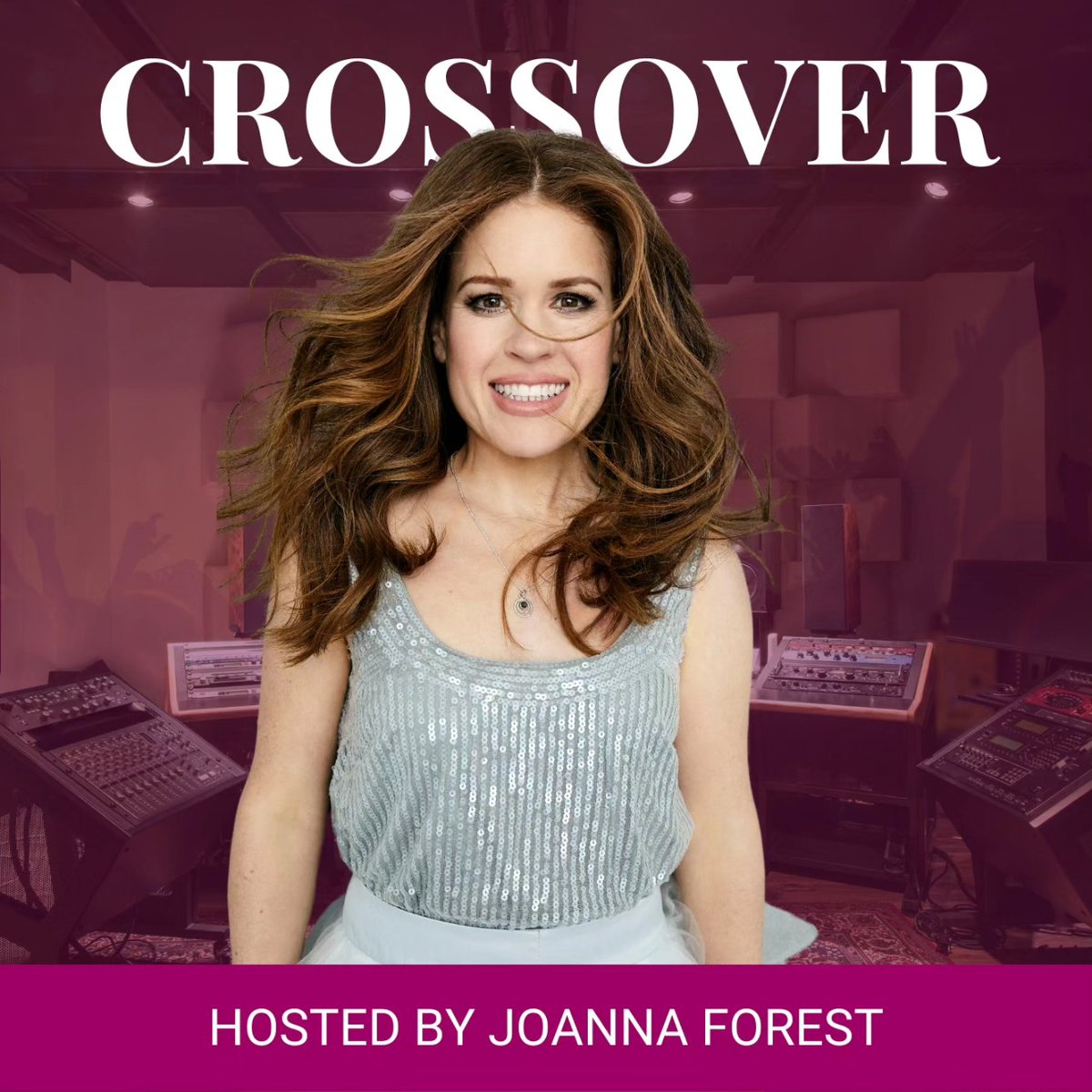Join us this Sunday for @joannaforest full chat with @mirusia about her new album. Have you already streamed Classique? #classicalcrossover