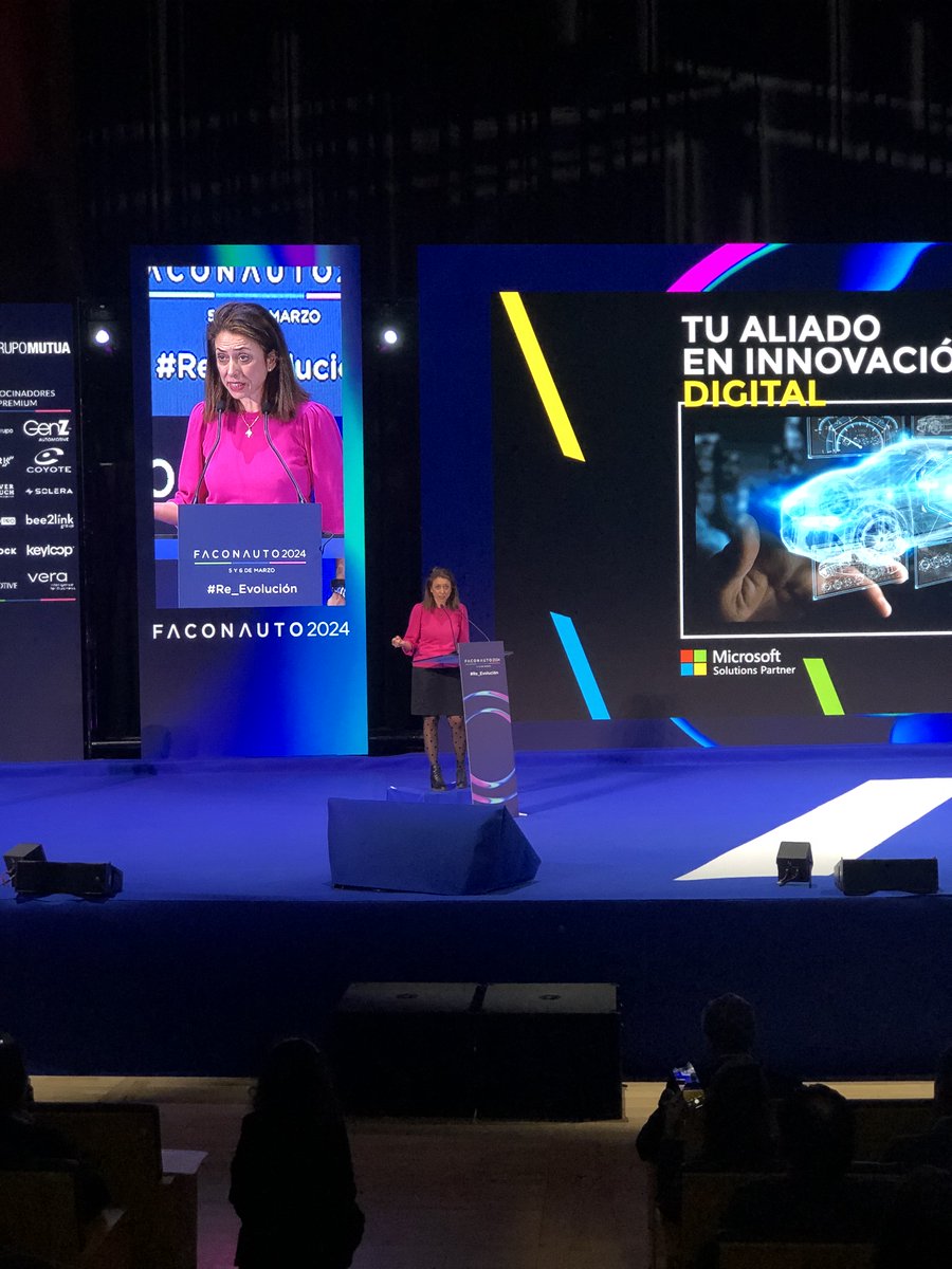 Faconauto_com's tweet image. 🏅#Congroup, ha sido el ganador de nuestro concurso de #PitchElevator en #FaconautoLive.

⏰Ahora, llega el momento de que presente su modelo de negocio ante los asistentes del auditorio principal.

#Re_Evolución #CongresoFaconauto