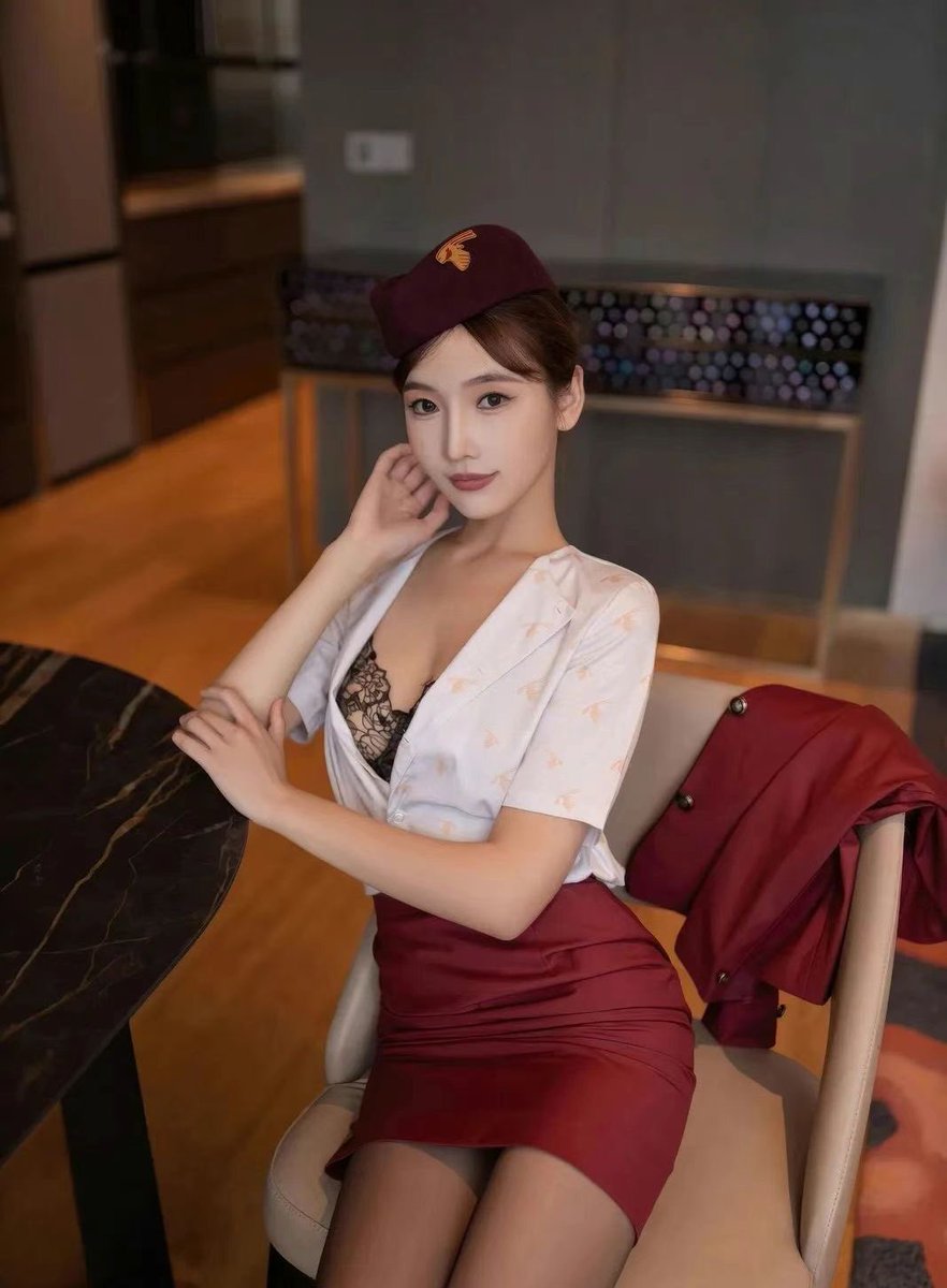 想被踩出白色的液体吗？用脚弄出来。售空姐群v：W021103yX https://t.co/8mzK3R4Fxd