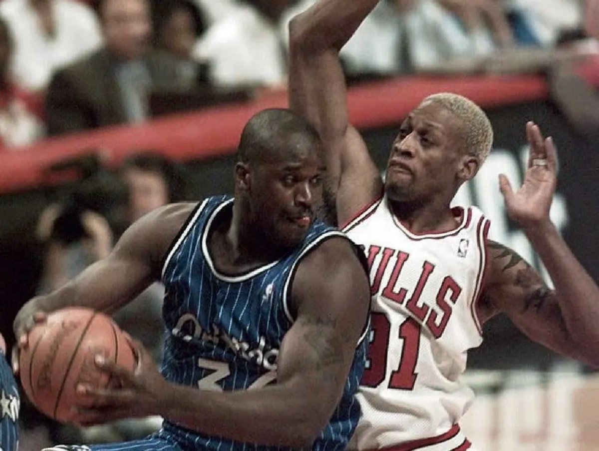 Shaquille O’Neal of the Orlando Magic being guarded by Dennis Rodman of the Chicago Bulls. #ShaquilleONeal #Shaq #OrlandoMagic #Orlando #Magic #DennisRodman #ChicagoBulls #Chicago #Bulls #Basketball