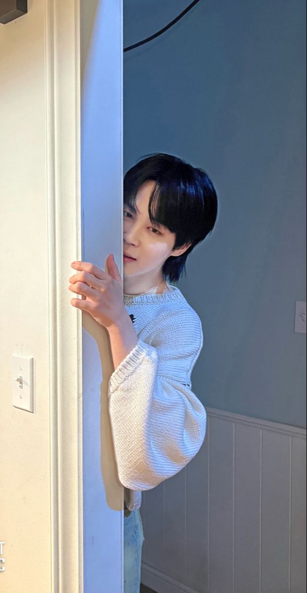 JK⁷; tweet media