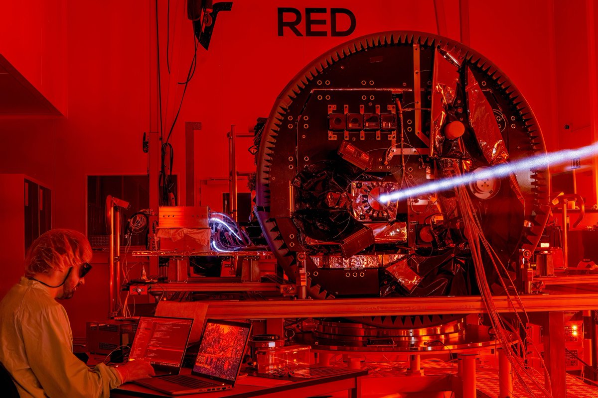 esa's tweet photo. π΄Seeing red...
View of laser-based testing at @redwire for our precision formation-flying mission #Proba3. One spacecraft will block the Sun in front of another to form an artificial 'solar eclipse' in space... https://t.co/tj1AttGxjH