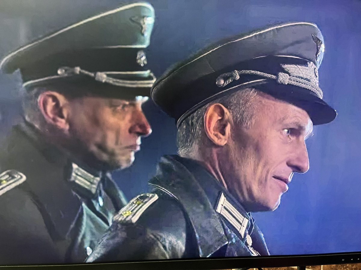 考証糞すぎ🤣🤣🤣🤣