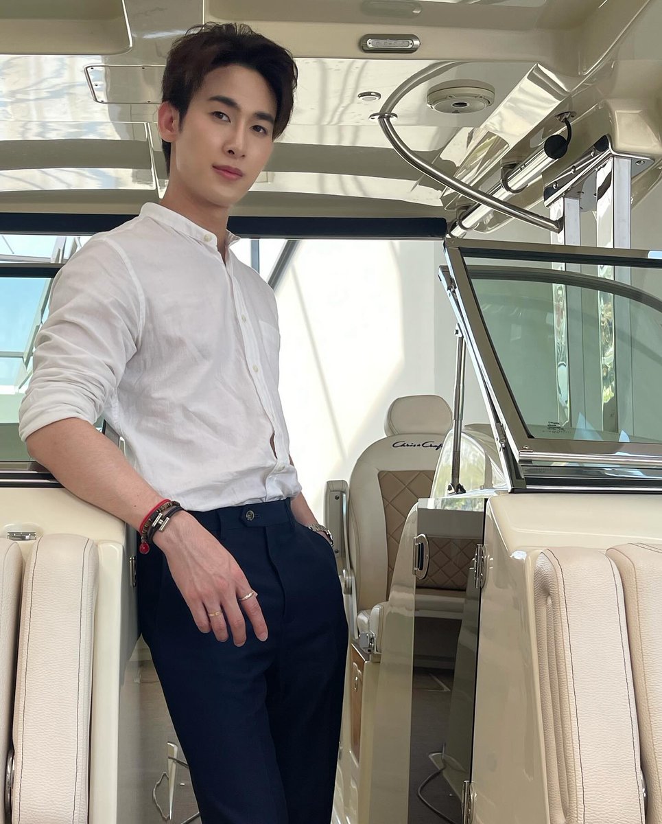 HaiiBrasil's tweet image. Publicação do Haii.

#Repost 🗺️🚤🌊 @.chriscraft.th 
#chriscraft #chriscraftboats #chriscraftthailand 
#americasboatbuildersince1874 #travel #boat #haiisarunsathorn