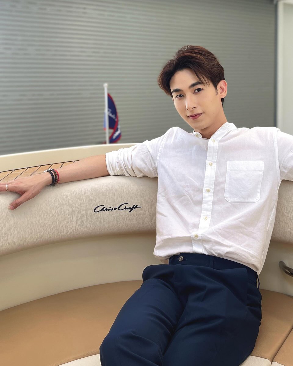 HaiiBrasil's tweet image. Publicação do Haii.

#Repost 🗺️🚤🌊 @.chriscraft.th 
#chriscraft #chriscraftboats #chriscraftthailand 
#americasboatbuildersince1874 #travel #boat #haiisarunsathorn