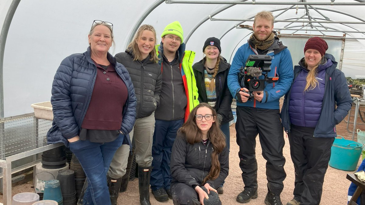 Last week we were being filmed by Mike and Sherrill for @NatureScot with some of our volunteers out on the saltmarsh collecting sediment samples and in the polytunnel. Great fun for us, we hope they got some good images. 
#NatureRestorationFund @ScotGovNetZero