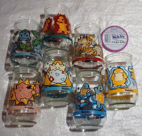 OoCPokemon's tweet image. Honey, we have guests. Bring out the fine China.