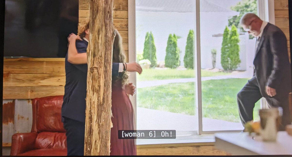 An1taKnapp's tweet photo. Closed captions did Johnny's mom dirty, "woman 6" smh #LoveIsBlindS6 #LoveIsBlind https://t.co/RPbvZNlB6F