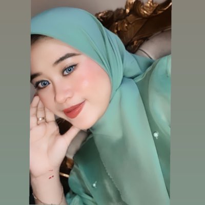 RiniAzharini2's tweet photo. #FotoProfilBaru https://t.co/wuSH0ai5jB