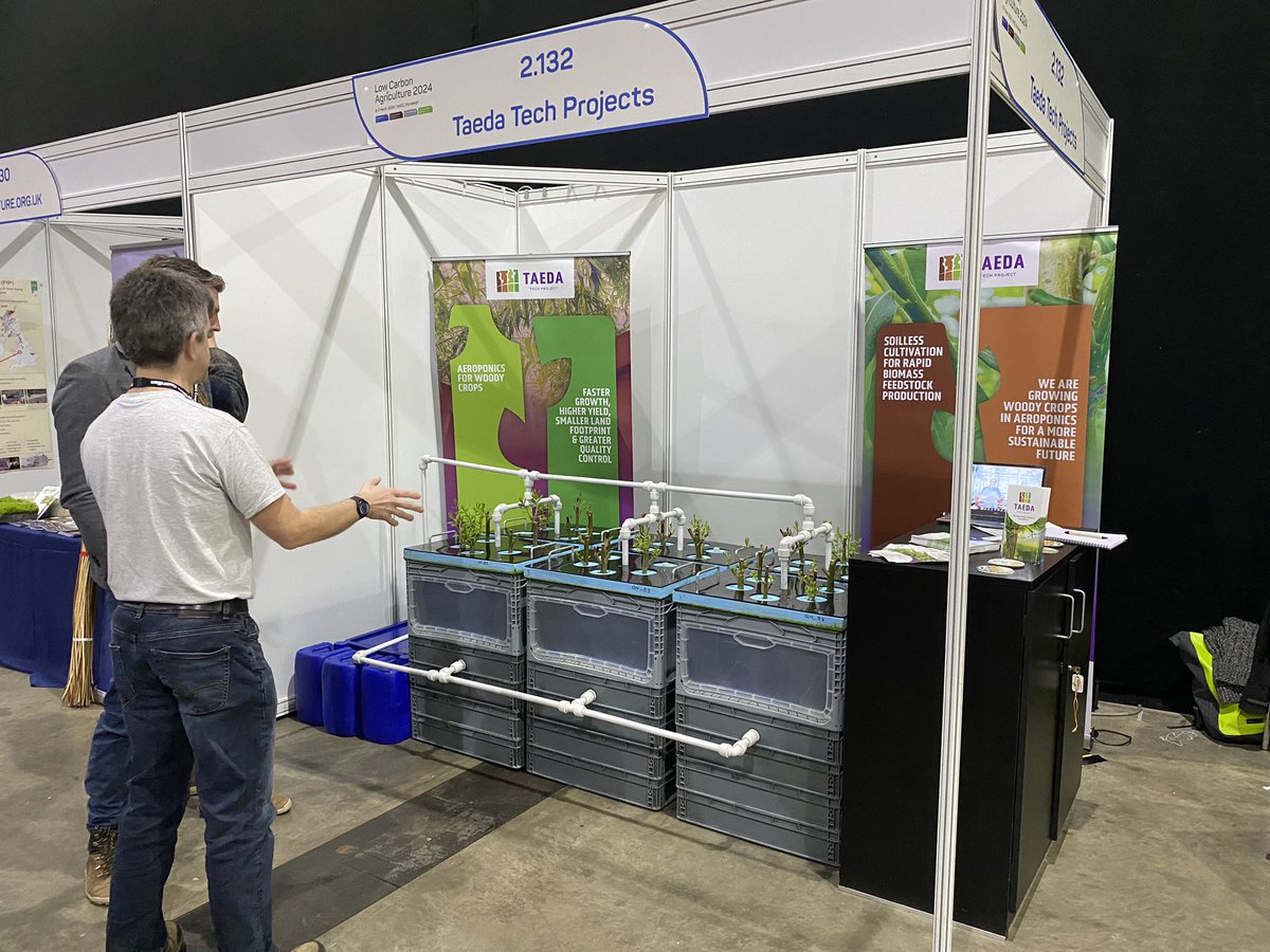 Lots of great conversations at #LowCarbonAg about our innovative aeroponics system #biomass #Sustainability #aeroponics #soilless