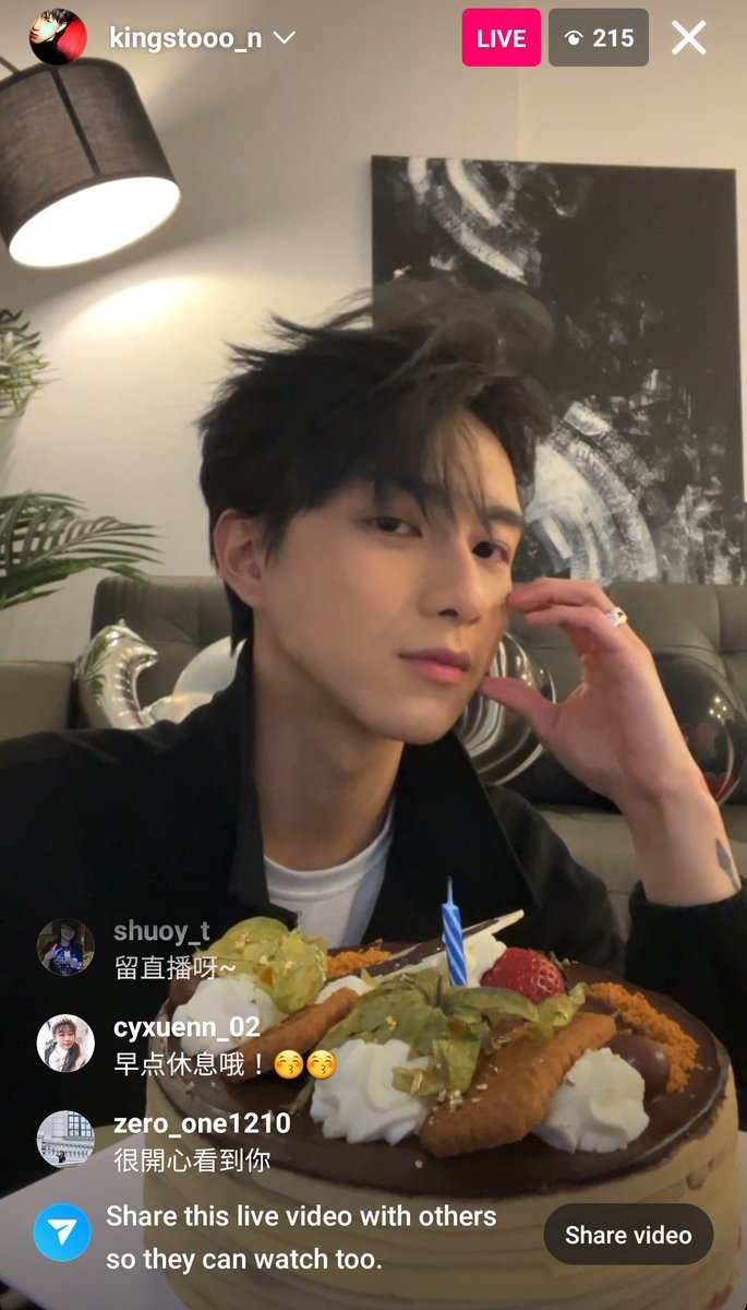happy 25th birthday KINGSTON 👑🎂
#kingston #亿轩