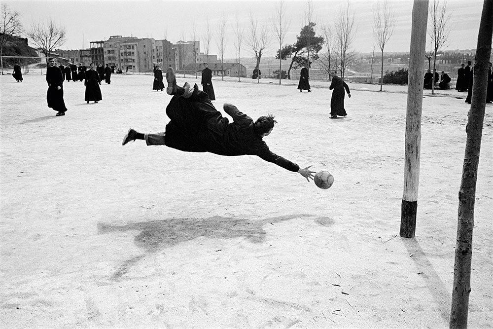 FOTOS HISTORICAS O CHULAS  DE FUTBOL - Página 9 GH_PXzCXEAAG93b?format=jpg&name=medium