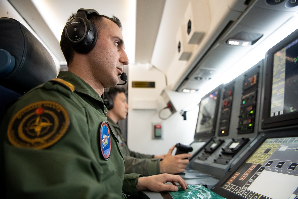 NATO_MARCOM's tweet photo. 🇹🇷 Maritime Patrol Aircraft flies over the Mediterranean Sea during Ex #DynamicManta24, acting as “eyes-in-the-sky”, improving maritime situational awareness & sub-hunting capability. #WeAreNATO https://t.co/HdgAht6ZKU