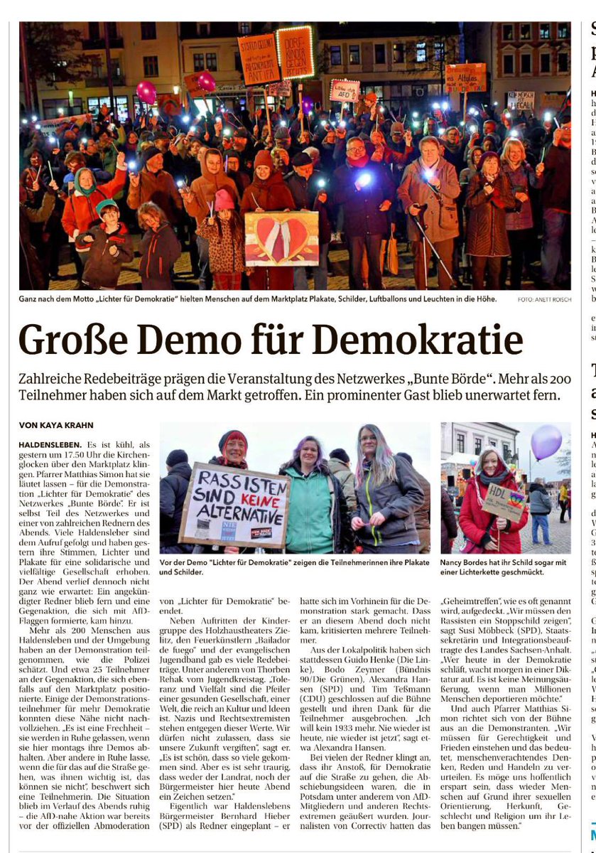 Artikel der <a href="/Volksstimme/">Volksstimme</a> zur gestrigen Lichterdemonstration für Demokratie