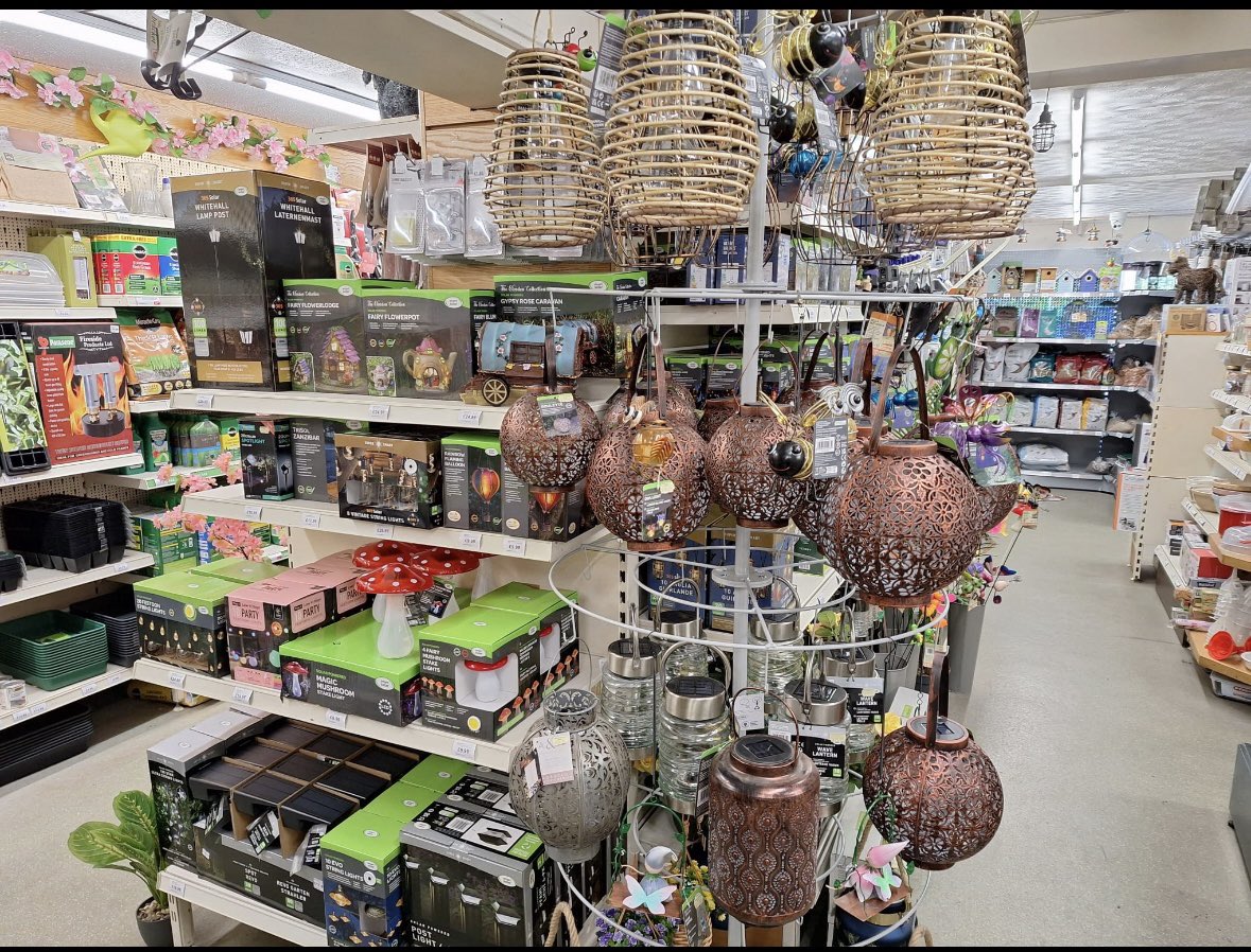 We have some lovely gifts for mum in store! 🌸💐🌻🌺#MothersDay <a href="/holburyhardware/">Holbury Hardware</a>