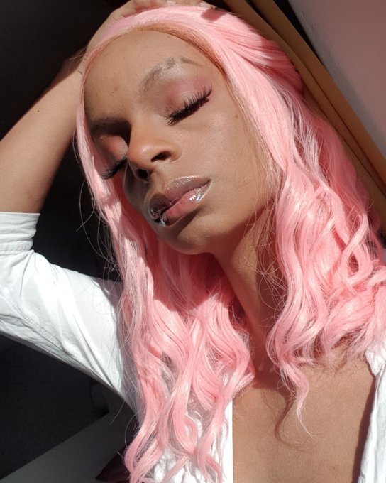 The sun really emphasizes how much you should be on your knees handing over your bank details to me.
