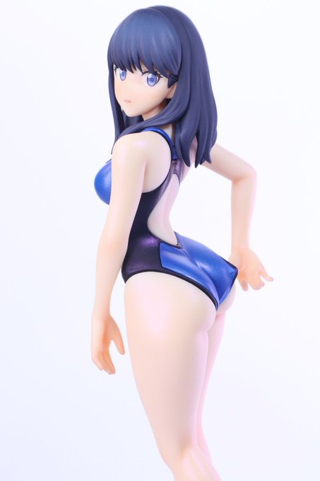 プールの授業で男子生徒の視線を引き付けるには十分すぎる凶器 