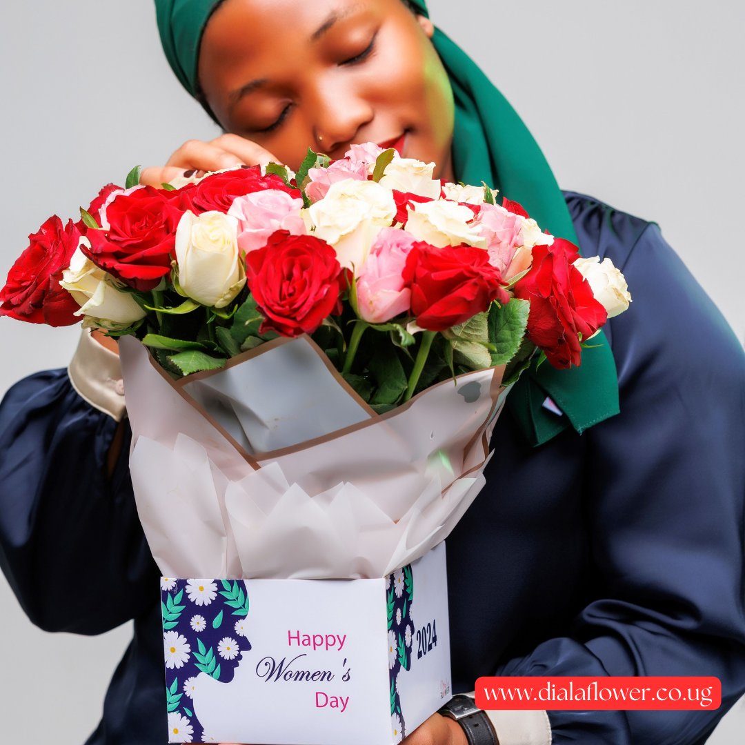 dialaflower's tweet image. 🌸Celebrate Women's Day 2024 with Dial A Flower! 🌸

💐Special offer: Get our Women's Day Signature Product for only ugx. 75,000/=!💐

🎉Honor the incredible women in your life with a beautiful floral arrangement. Order now!🎉

📱 To place your order,  WhatsApp: +256 752 356937