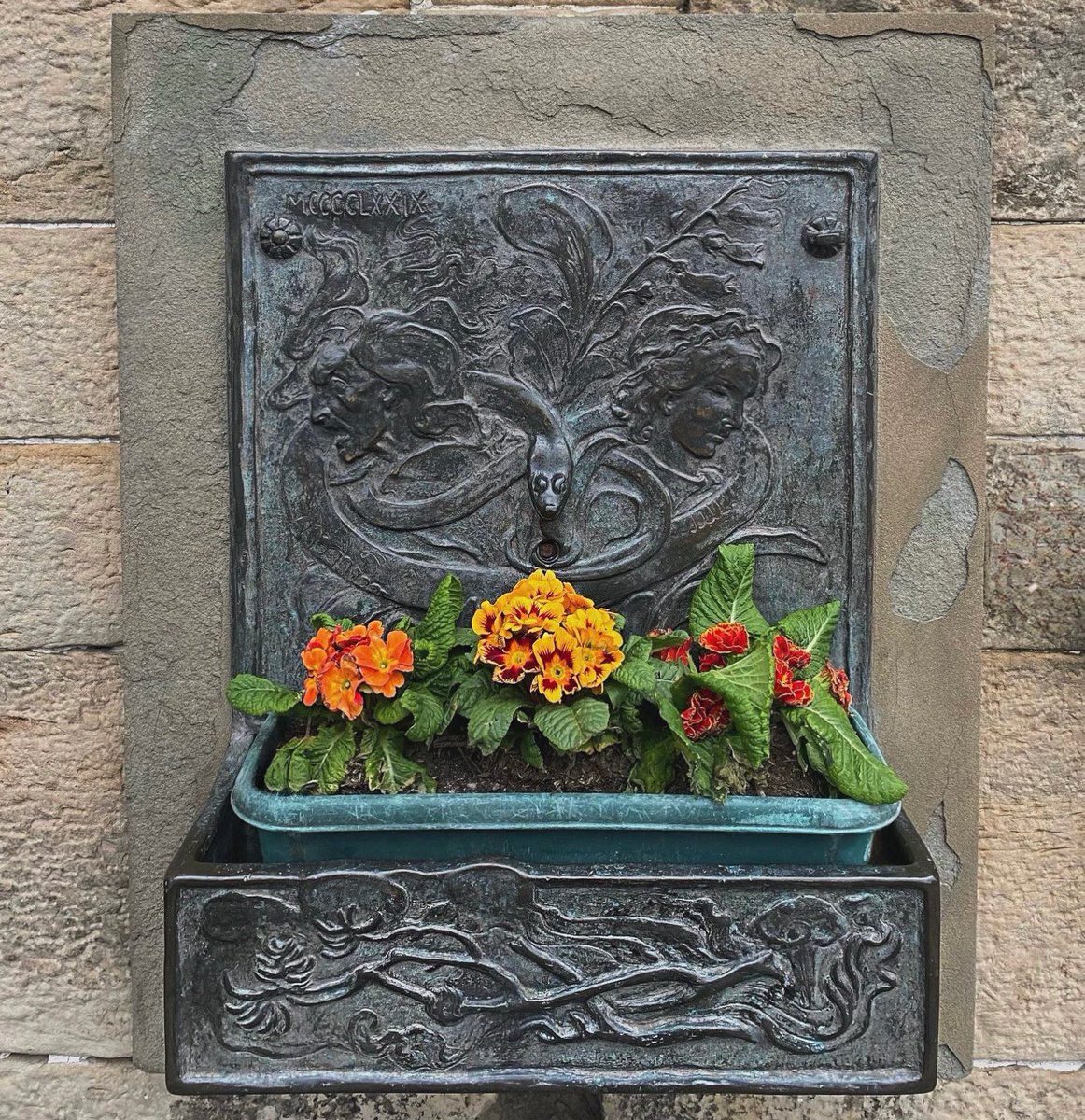 Have you visited The Witches' Well in Edinburgh? Dedicated to the innocent women who lost their lives during the Scottish witch trials, it is the only memorial of its kind in the city. Next time you are visiting Edinburgh Castle, take a right as you enter the esplanade.
