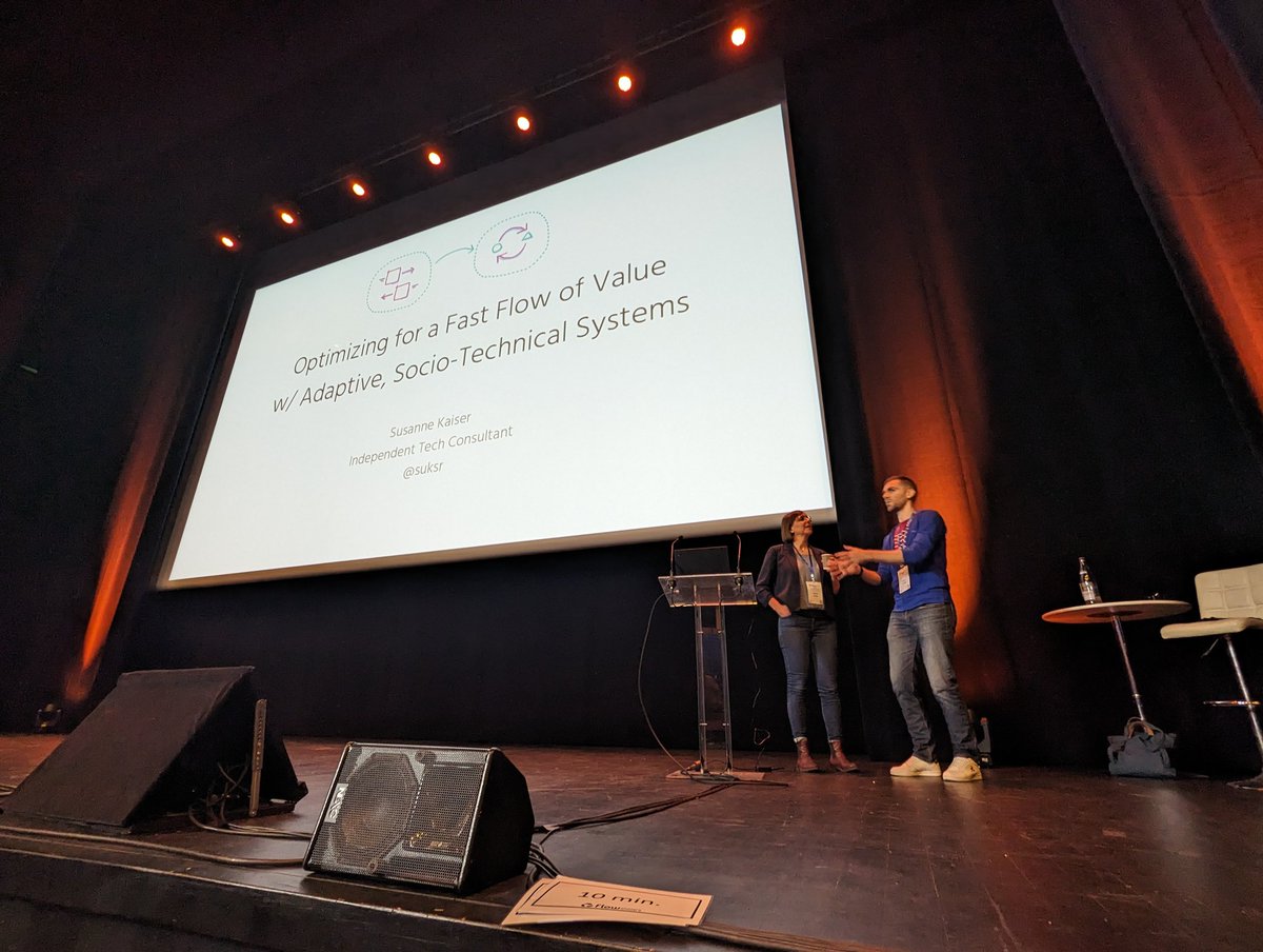 vadorounet's tweet image. @suksr ready to start #flowcon on optimizing socio technical system for fast flow