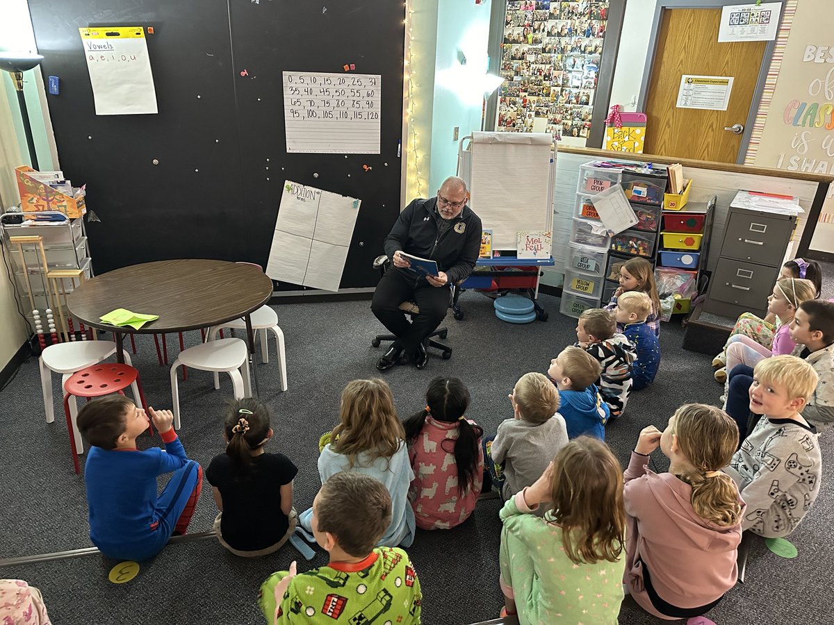 Enjoyed National Reading Month in Ms. Jones class this week. "Gerald Can't Dance"