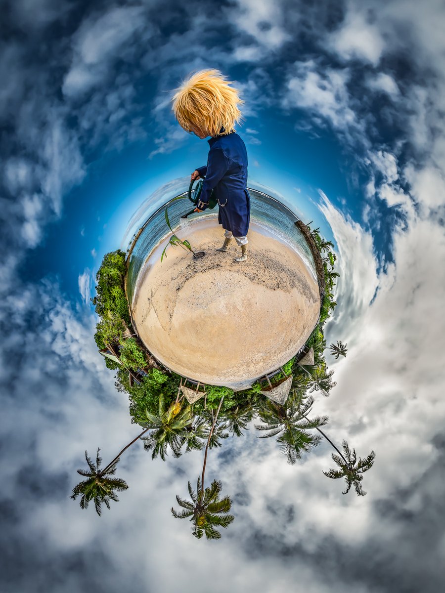 ARTWORK TITLE:
The Water Bearer

LOCATION:
Savusavu 
Fiji Islands

ARTWORK INFO:
christiankleiman.com/Artwork-Series…

#TinyPrince #LittlePrince #FineArt #ChristianKleiman #ChristianKleimanFineArt #FineArtPhotography #Artwork #LimitedEditionPrint #OpenEditionPrint #Surreal #Fantasy