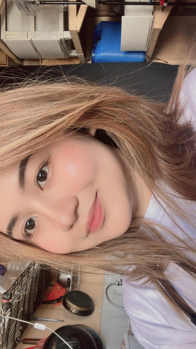 _mishhyyy's tweet photo. 🤳🤳🤳 https://t.co/OijLXnJShI