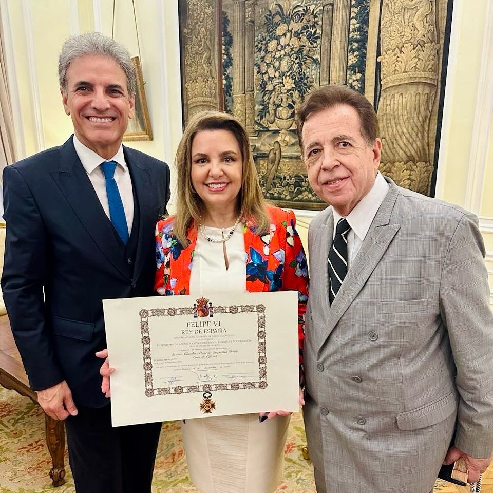 Claudia Álvarez Argüelles tweet media