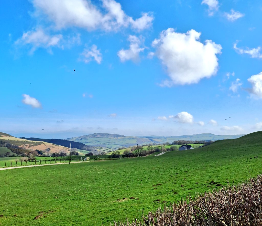 RadarforPR's tweet photo. Glorious North Wales. Met with a lot of clients in past days. From Conwy to Corwen and Coedpoeth. Some very interesting stories to share.
Best get writing... hope you're all having a great week π #RadarPR https://t.co/D9Qoay9zmS
