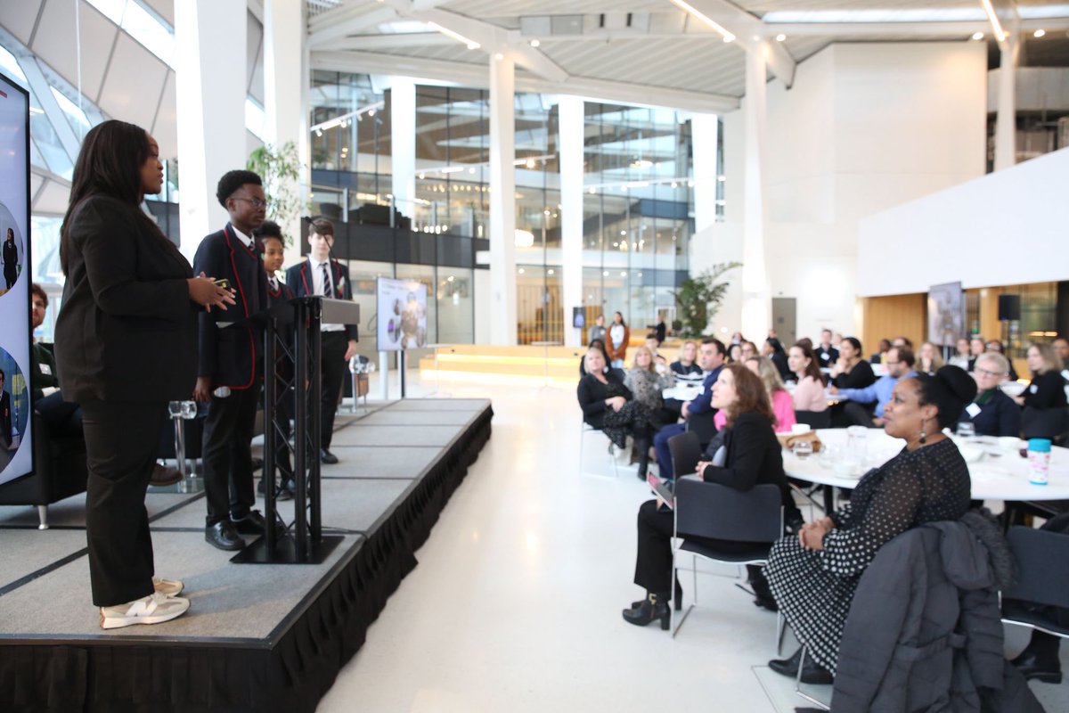 We were delighted to host a #SchoolSuperzones celebration event at City Hall yesterday!

A chance to reflect on great work to improve young people’s health in &amp; outside of school.

Huge thanks to special guests from <a href="/HarrisGarrard/">Harris Garrard</a> in Bexley who shared their experiences with us!