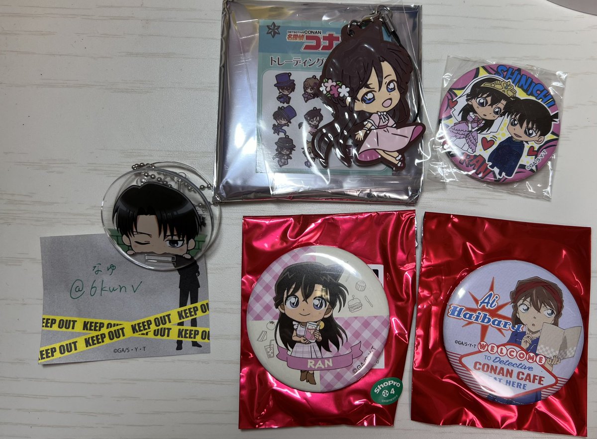6kunv's tweet photo. @UGwithtongtong とんとん様
初めまして。お返事遅れてしまい申し訳ございません。
灰原の缶バッジお譲り可能です。蘭ちゃん・哀ちゃんはこちらもまとめてお譲り可能ですがいかがでしょうか？
ご検討よろしくお願いいたします。 https://t.co/I6jWSb3LB6