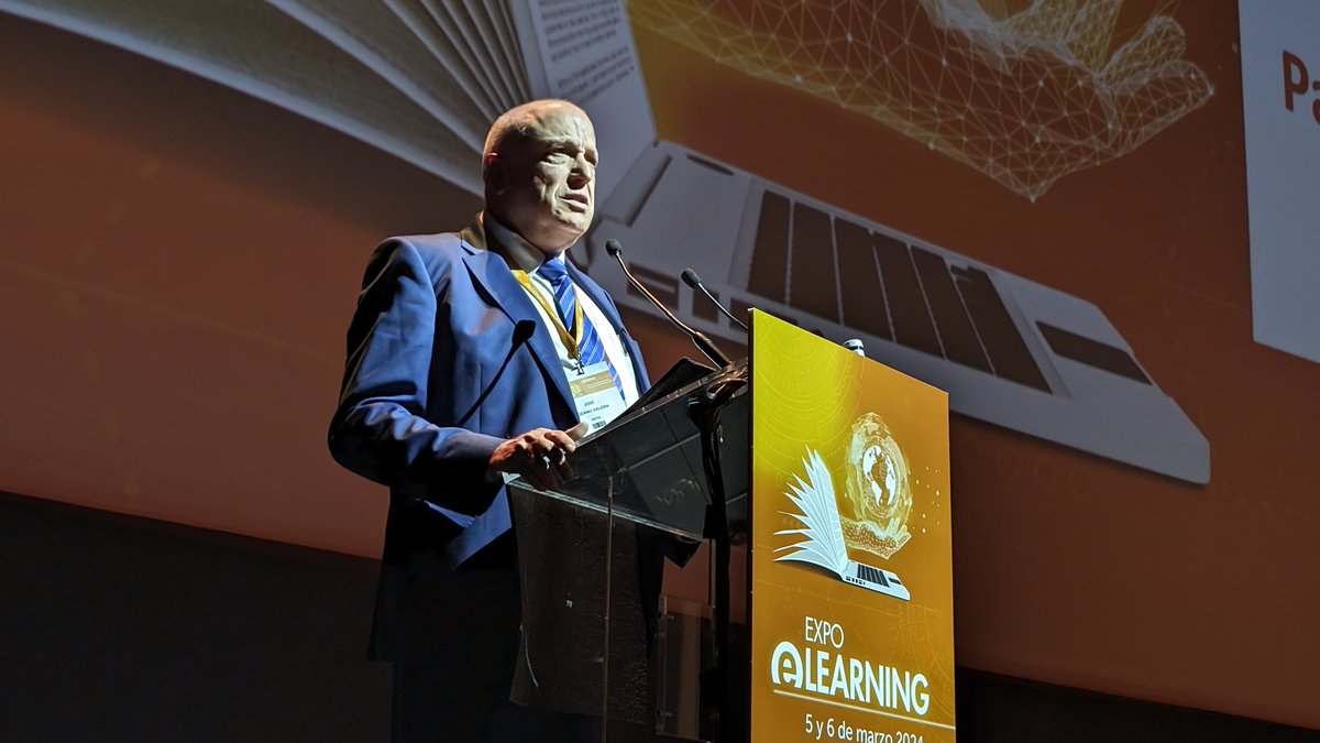 "Vosotros sois el futuro del E-learning". José Lozano, presidente de
<a href="/AEFOL/">AEFOL</a> en sus palabras de clausura de
#EXPOELEARNING24