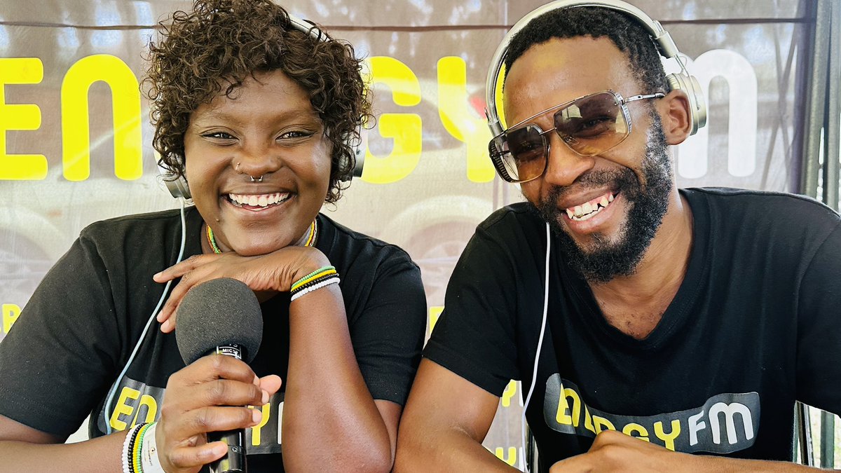 EnergyfmSA's tweet photo. Get ready to rev up your energy for the drive home! The #EnergyDrive duo is here to keep you pumped, entertained and make sure you drive home safely with a smile on your face on #ENERGYFMSA 105.8 in Limpopo or audio stream on https://t.co/CydEMEDbqh https://t.co/EbV5Aw2YPH