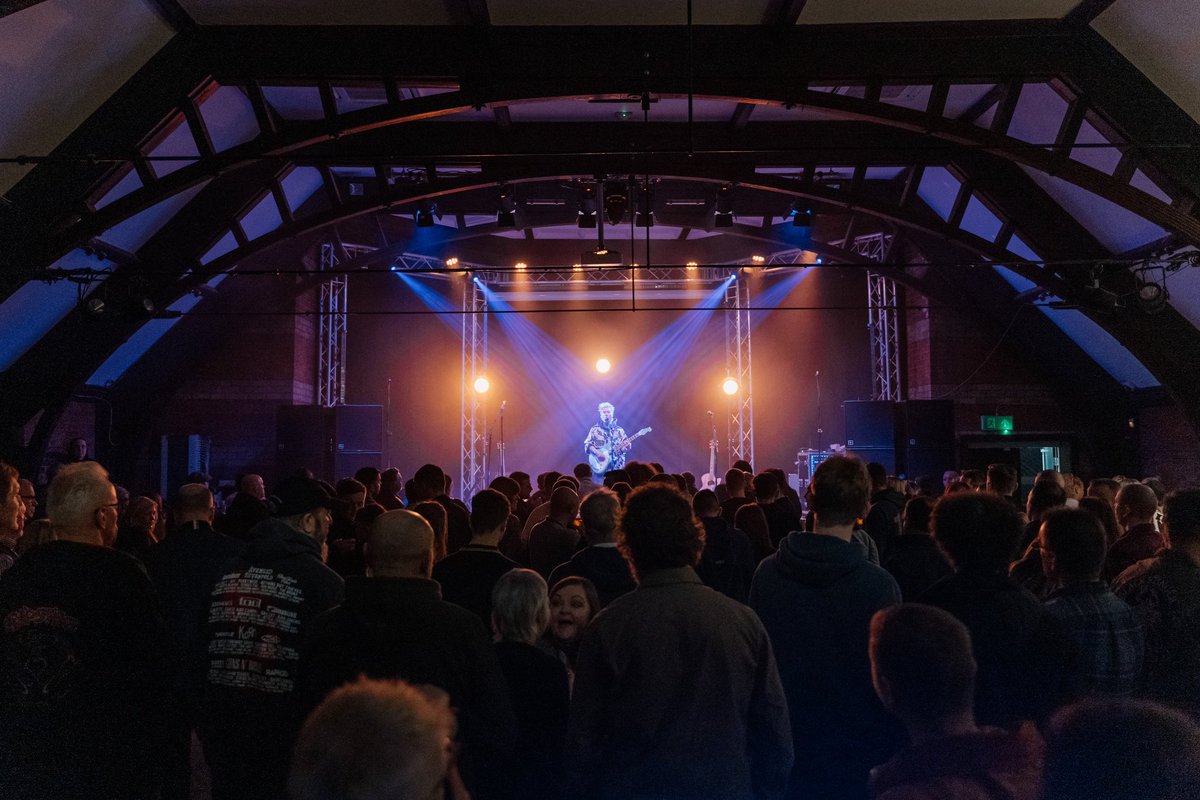 🔥When Tom came (back) to Docks!

Last night, we welcomed the return of <a href="/tommeighanHQ/">Tom Meighan</a> to Grimsby for the first of two acoustic nights, with support from <a href="/AnnabelAllum/">Annabel Allum</a> 

Who’s coming to Thursday’s show?👀

📸: <a href="/Bysamsharp/">Sam</a> 

#tommeighan #docksacademy #livemusic #grimsby