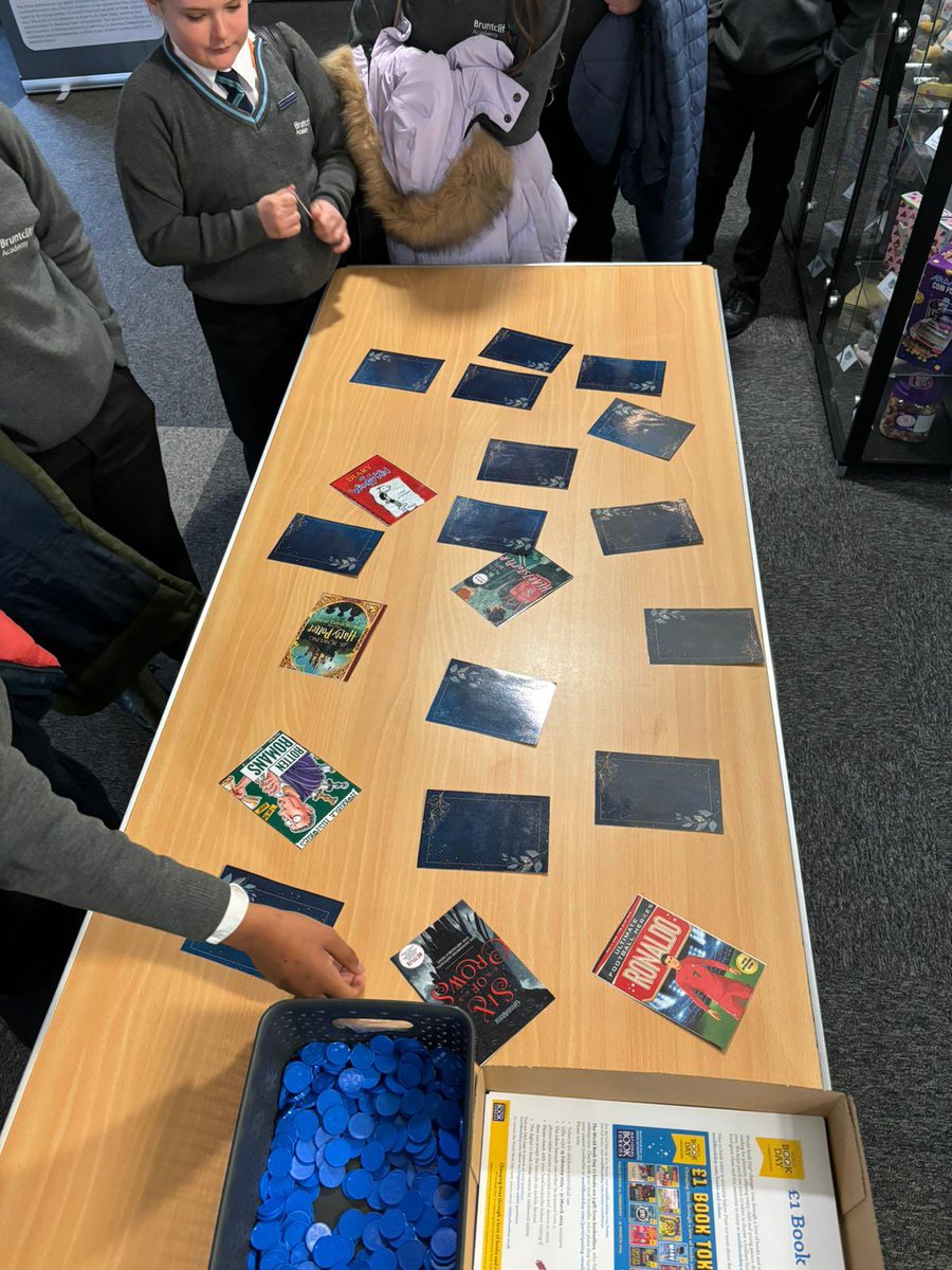 📚 WORLD BOOK DAY! 📚

As part of our World Book Day 2024 celebrations, students took part in a book cover memory challenge in today’s House Pop-Up challenge. The race is on to the fourth prize line! Students won lots of house tokens and book vouchers! 🏆💙