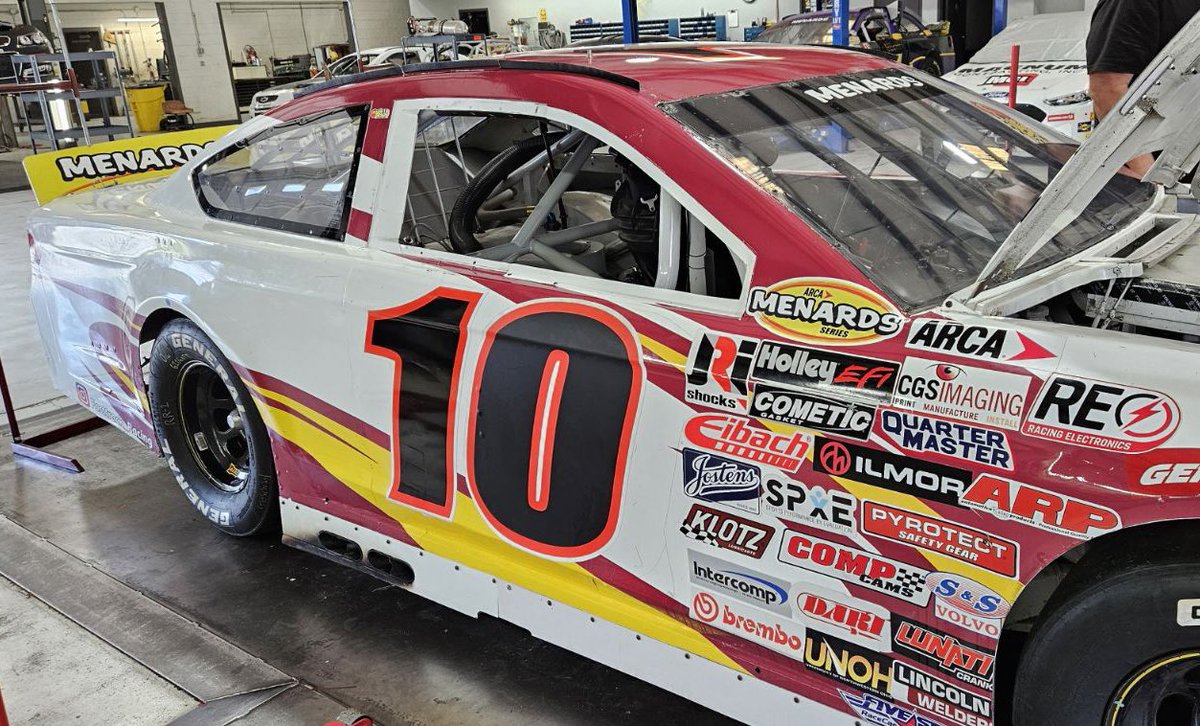 GIVEAWAY TIME! Have your logo on a NASCAR Race car for free!

Get your logo, face, meme, whatever onboard my <a href="/FastTrack_11/">Fast Track Racing</a> #10 Ford Fusion in this Friday’s <a href="/ARCA_Racing/">ARCA Menards Series</a> Series race at <a href="/phoenixraceway/">Phoenix Raceway</a> !

We'll be giving away 2 B/C Pillar/Decklid spots! The logo can be anything