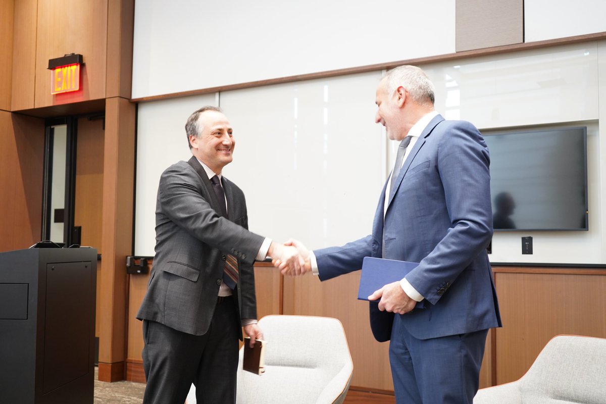 SAIS Latin America Student Club tweet media