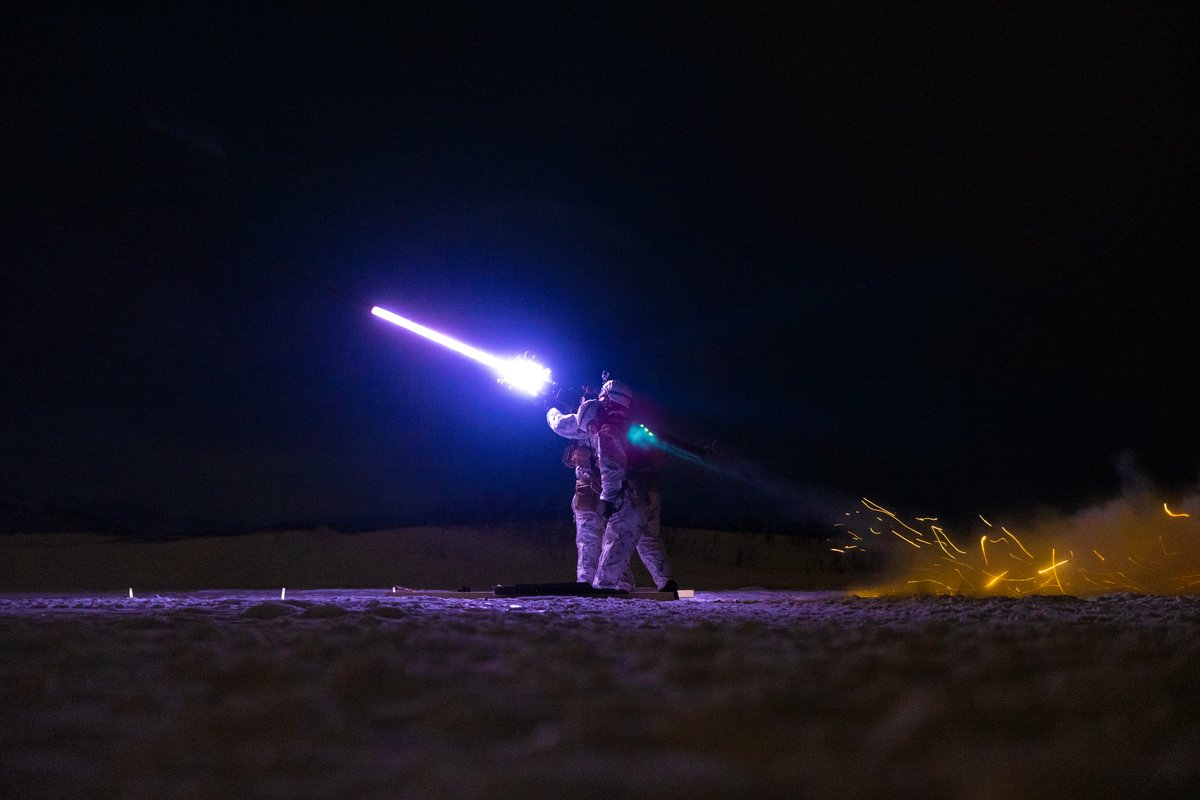 📍Norway #Marines w/@2nd_maw fire a stinger-launch simulator during a live-fire range during #NordicResponse24, which promoted military competency in arctic environments & to foster interoperability between the @USMC & #alliednations. (#Marines📷 by LCpl. Orlanys Diaz Figueroa)