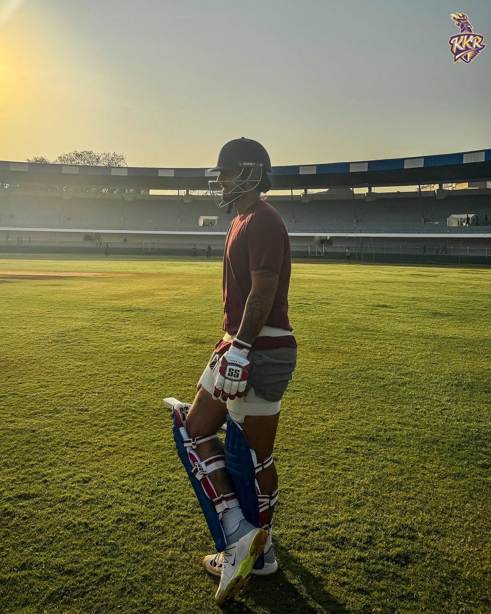 Posing in the golden hour ft. Nitish Rana! 🌟