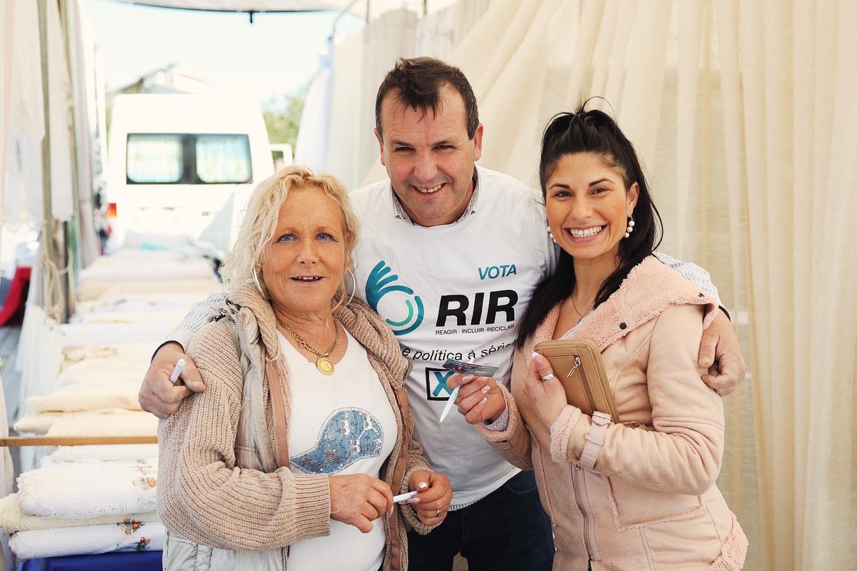 _tinoderans_'s tweet image. Feira dos Carvalhos 👌🏼
Vota RIR 🗳️

#TinodeRans #VamosVotarnoCalceteiro #PartidoRIR #Porto #VotaRIR