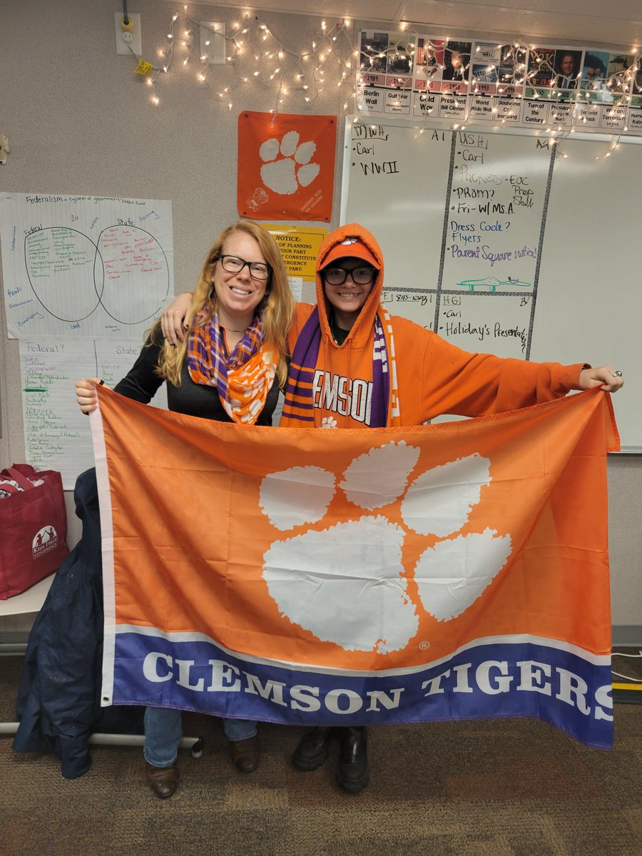 Courtney Corby (@quinterskmm) on Twitter photo College Day with the coolest student we have! #ClassingThePlaceUp 😂 <a href="/Midlands_STEM/">Midlands STEM Charter School</a> <a href="/ClemsonUniv/">Clemson University</a> College Day with the coolest student we have! #ClassingThePlaceUp 😂 <a href="/Midlands_STEM/">Midlands STEM Charter School</a> <a href="/ClemsonUniv/">Clemson University</a>