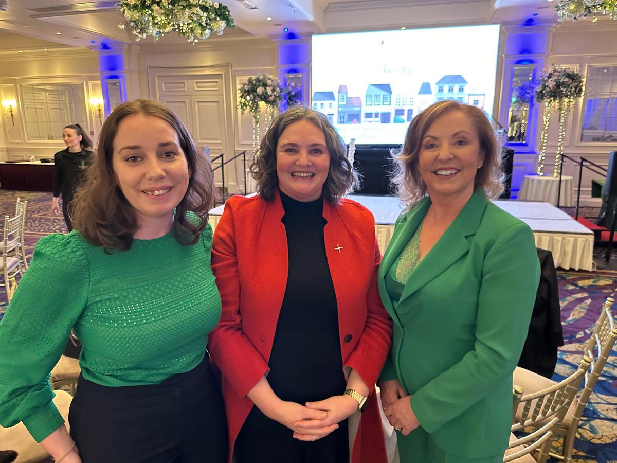 Age Friendly Ireland at the Kildare Pride of Premises Awards. Sinéad Ronan CEO of Kildare Chamber and Sonya Kavanagh, CE <a href="/KildareCoCo/">Kildare County Council</a> very keen to support #agefriendly training for the county. <a href="/ChamberKildare/">CountyKildareChamber</a>