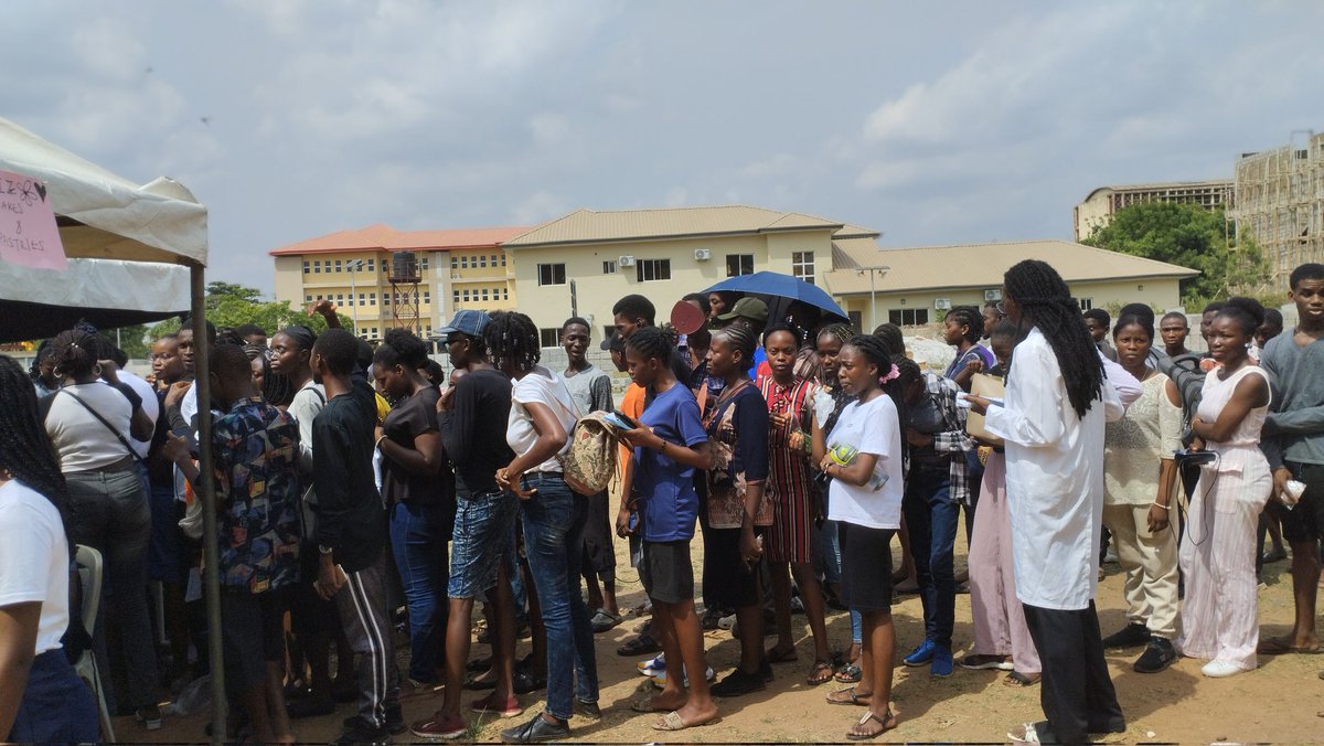 Ifeoluwanimiee's tweet photo. Social Director,
Department of Human nutrition and dietetics
If you're willing to sponsor this so it reaches more people kindly send a DM
#anssui #foodfest2024 #foodfest24 #anssweek24 https://t.co/SI1m0Z0e9a