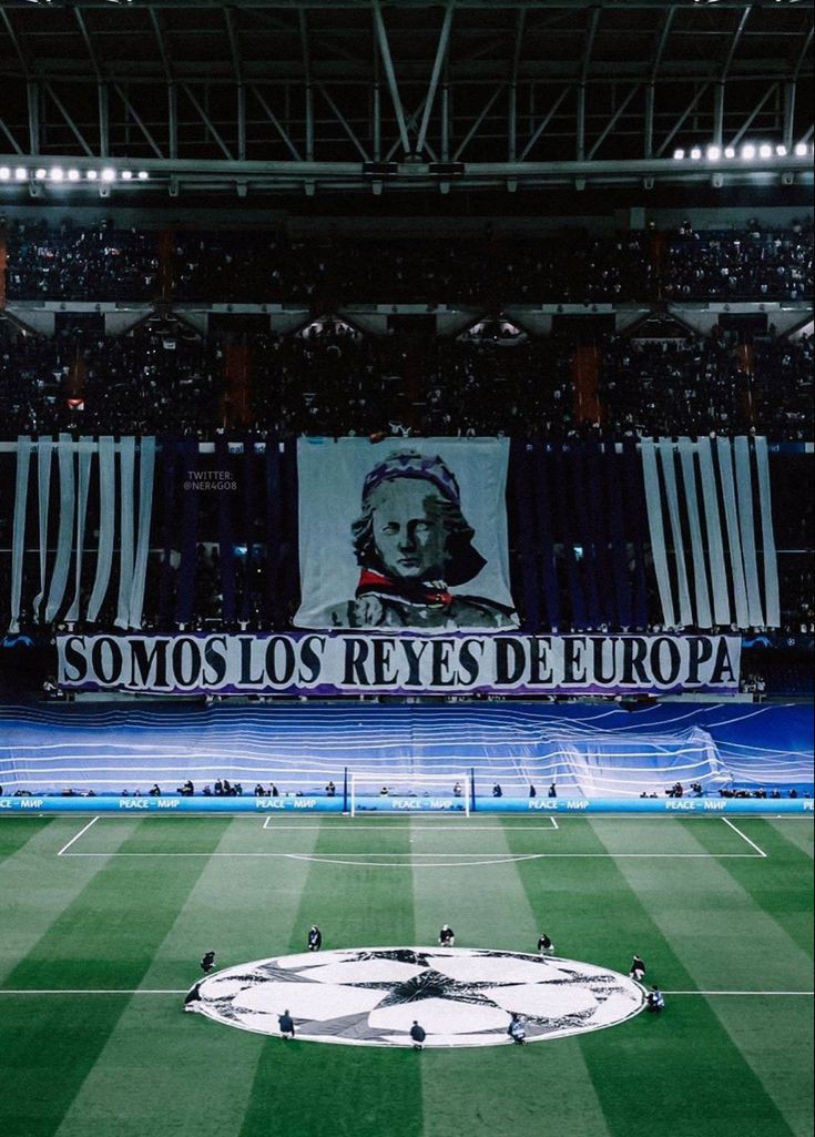 modriicismo's tweet photo. 122 años.

122 años luchando, sufriendo, remontando, pero sobre todo, ganando.

122 años desde que se creo el club de mis amores, el que me tiñó el corazón de blanco.

Hala Madrid, y nada más. 🤍

Felicidades @realmadrid https://t.co/rUYRoBpm2k