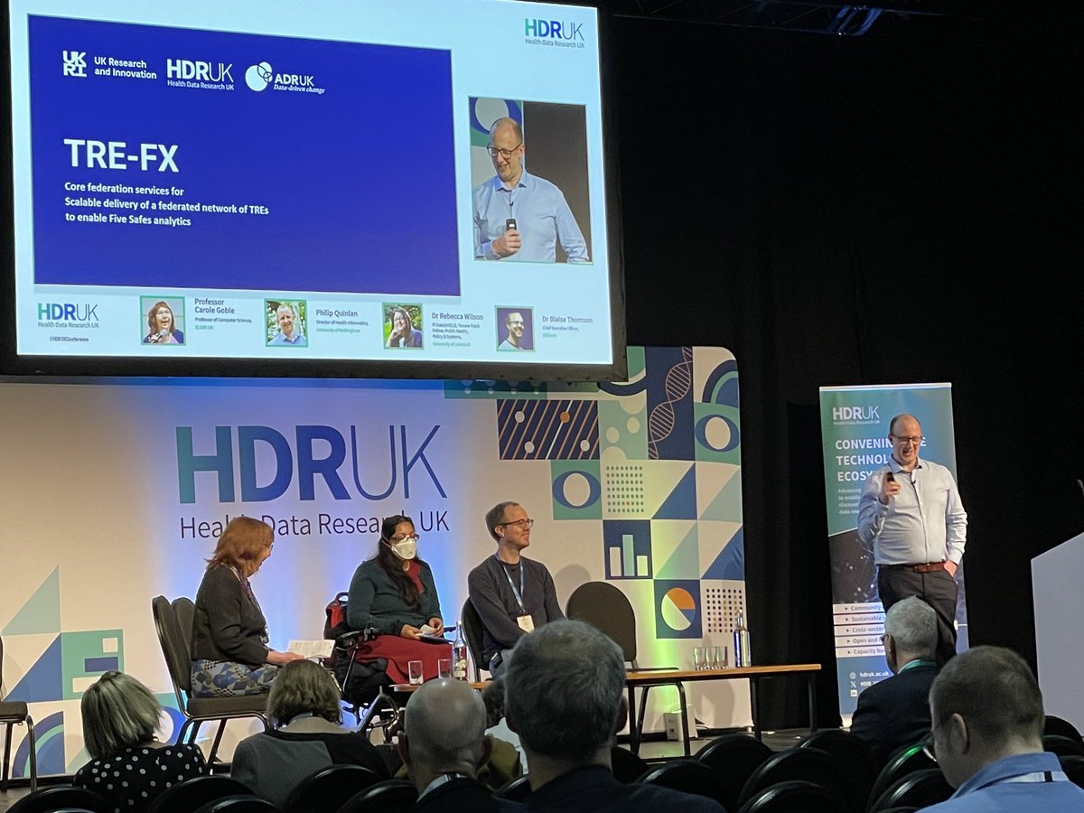Phil Quinlan from Nottingham, who I spent many years working with on CO-CONNECT, talking standardising federated analytics. Incredibly interesting and powerful topic. @HDR_UK #hdrconference2024