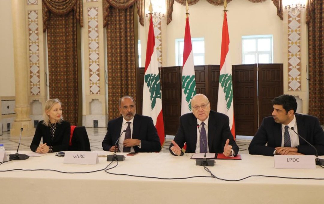 PM Najib Mikati stressed role of @UNRWA, urging donor countries to reinstate funding for stability of 🇱🇧 and support for #Palestinerefugees. 

With 27 ambassadors present at the Grand Serail in support of UNRWA, his call resonated strongly.