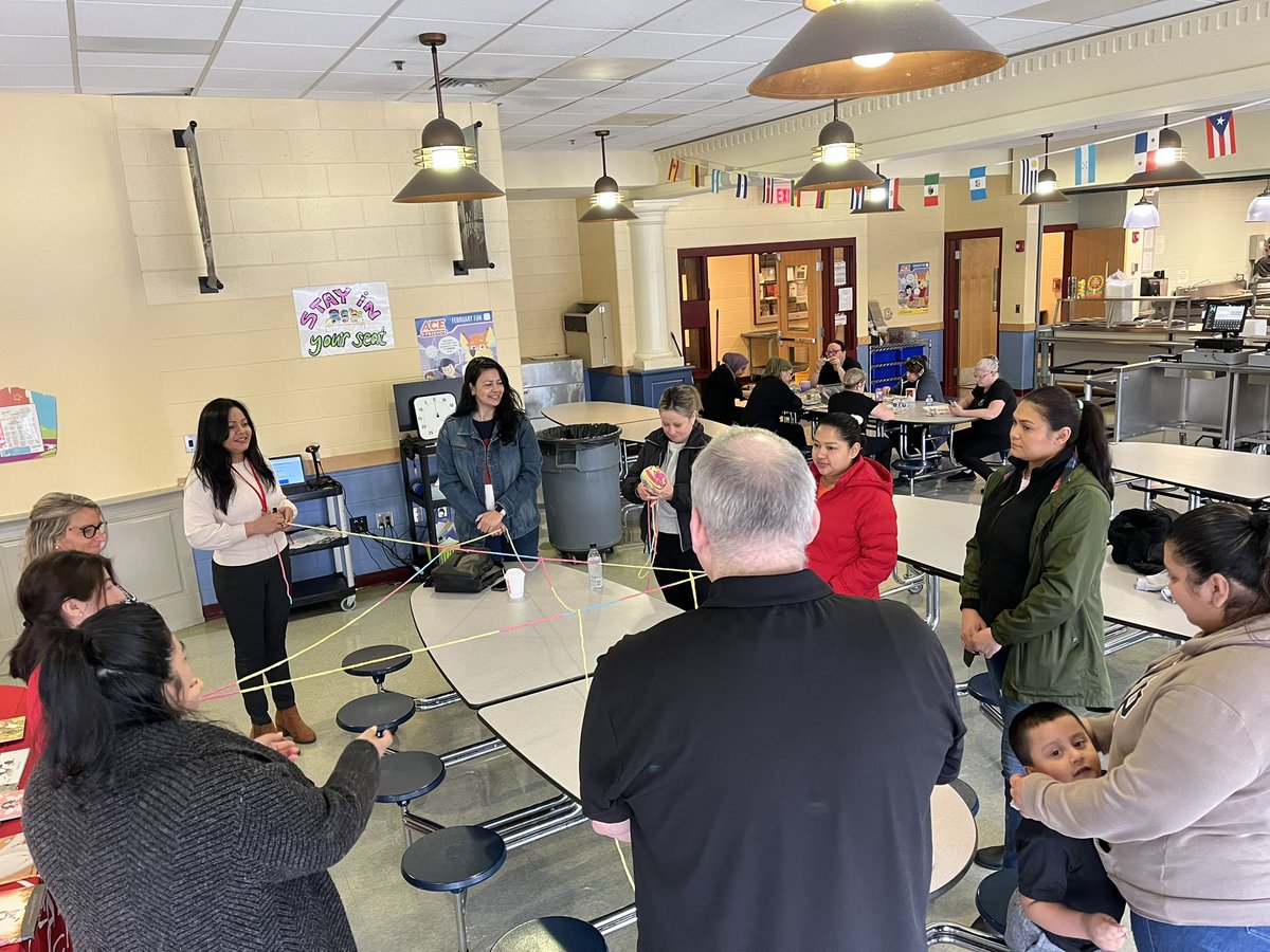 Innovation395's tweet photo. Great event with @RaisingAReaderM this morning with our Kindergarten families. This is such a wonderful way to support at-home reading while getting to know each other. Thank you to all who came! @RPS_Super https://t.co/WfSJGsIiie